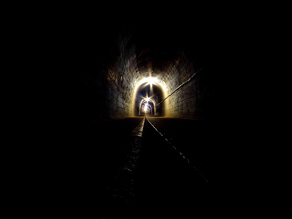 Tunel M.R.U.