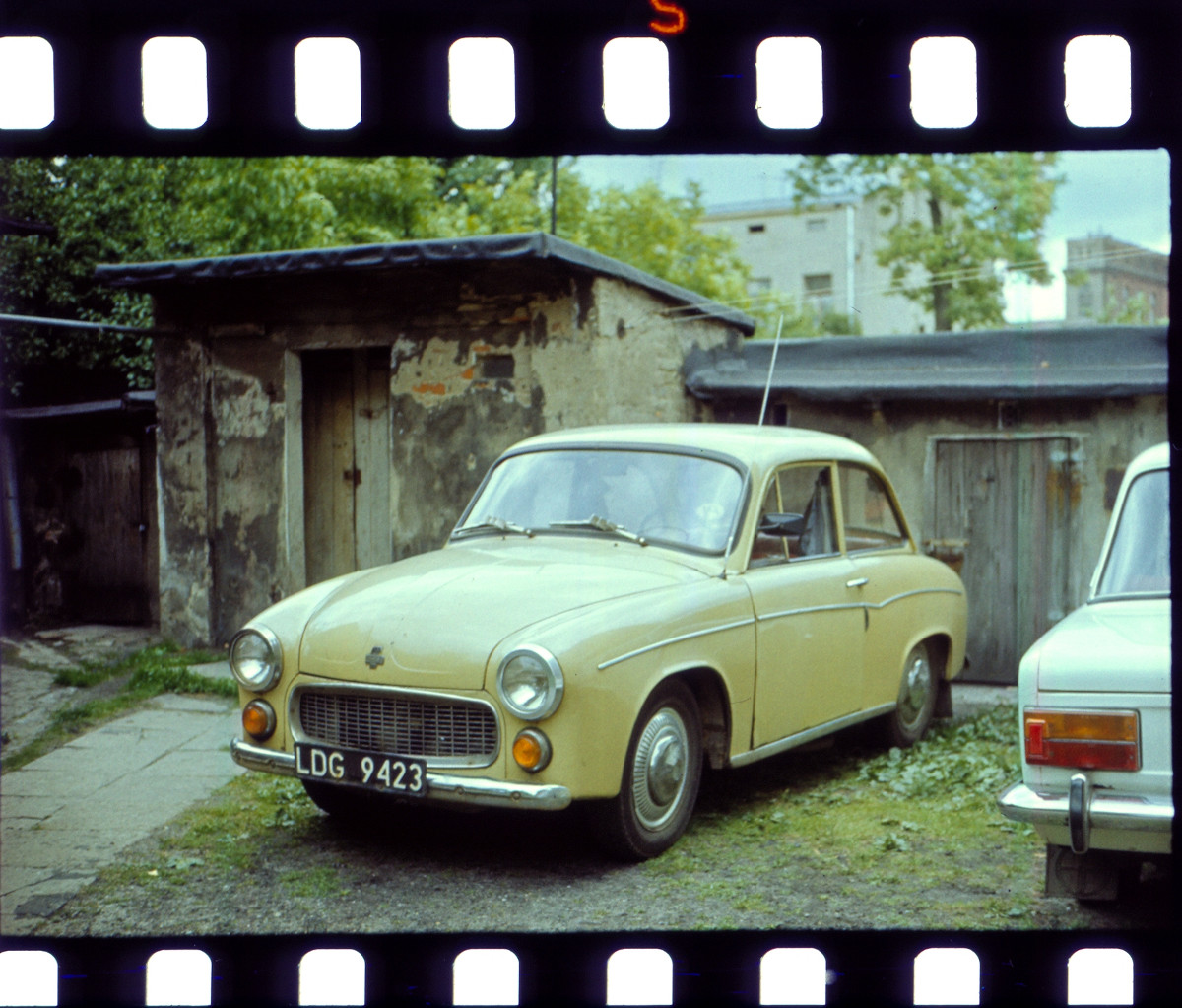 Z rodzinnego archiwum: Syrena 105